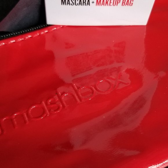 $5/$25  Makeup bag - Picture 2 of 3